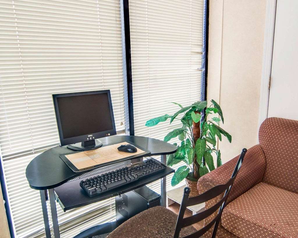 Rodeway Inn Civic Center Роанок Удобства фото